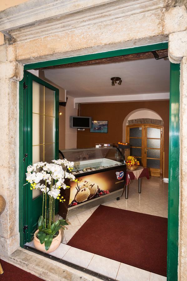 סקארדין Apartments Niko מראה חיצוני תמונה